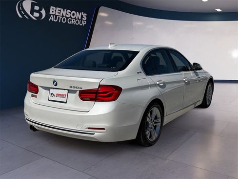 Used 2018 BMW 330e image 5