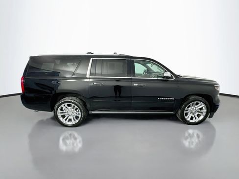 Used 2019 Chevrolet Suburban Premier w/ Premier Plus Edition AWD/4WD image 8