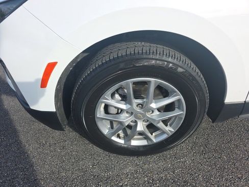 Used 2022 Chevrolet Equinox LT image 6