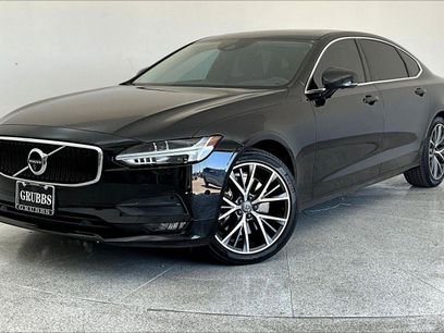 Used 2018 Volvo S90 T6 Momentum w/ Convenience Package