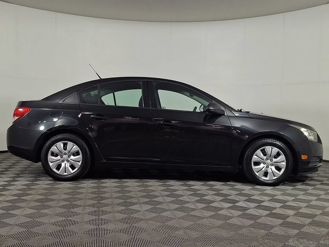 Used 2013 Chevrolet Cruze LS FWD image 9