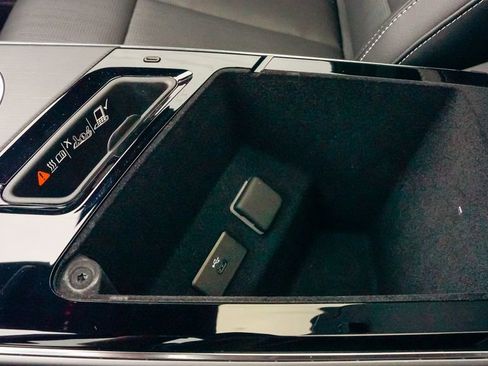 Certified 2025 Cadillac Lyriq Luxury image 20