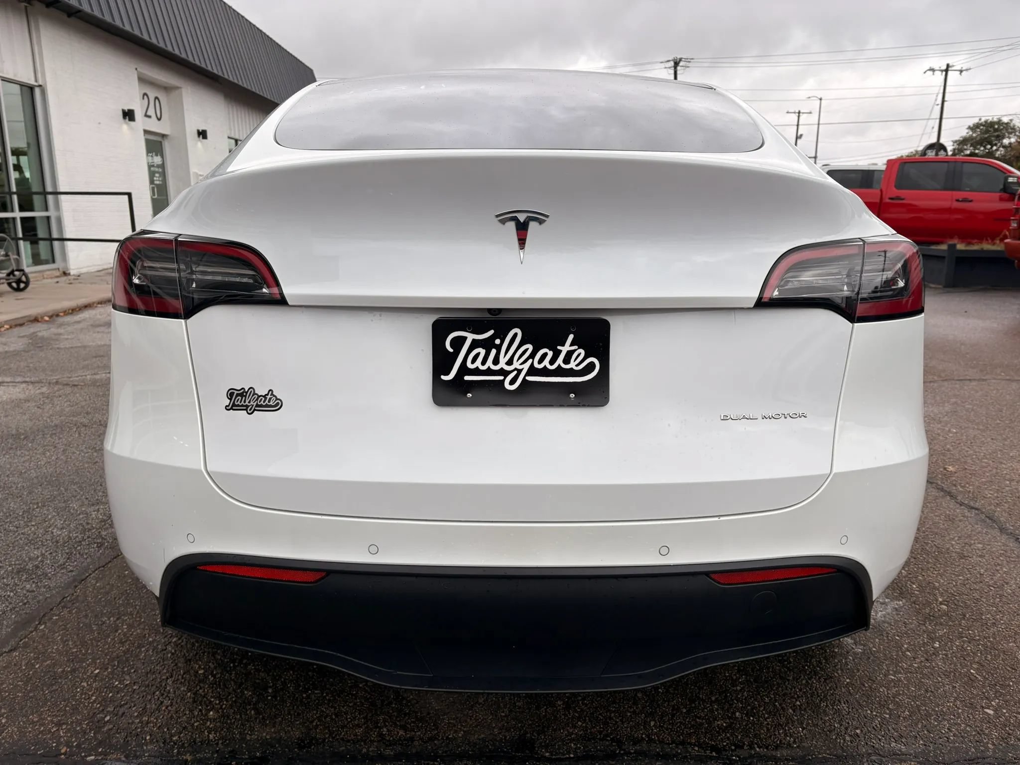 Used 2022 Tesla Model Y Long Range AWD/4WD image 6