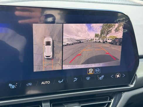 New 2026 Chevrolet Equinox EV RS AWD/4WD image 16
