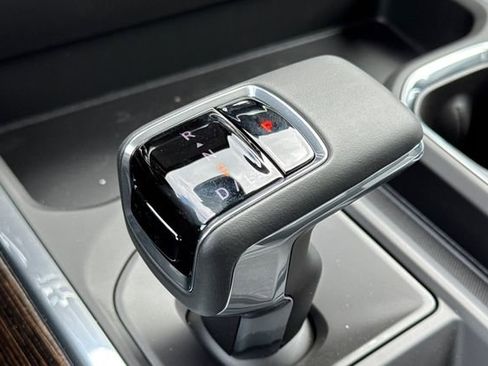 New 2026 GMC Sierra 1500 Elevation w/ Elevation Premium Package AWD/4WD image 25