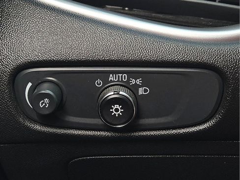 Used 2024 Chevrolet Malibu LT image 17