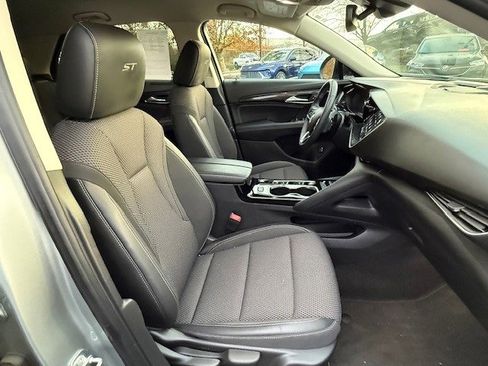 Certified 2023 Buick Envision Preferred w/ Sport Touring Package image 17