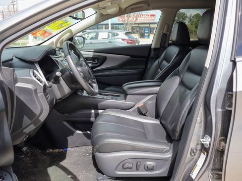 Used 2023 Nissan Murano SV image 4