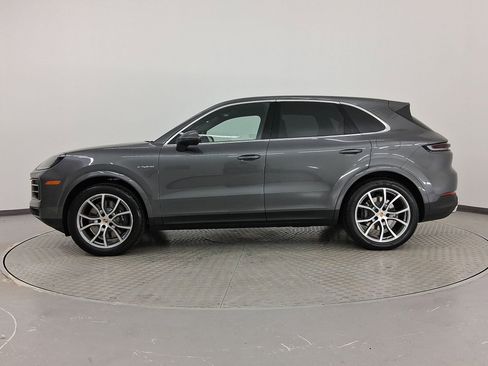New 2026 Porsche Cayenne E-Hybrid image 2