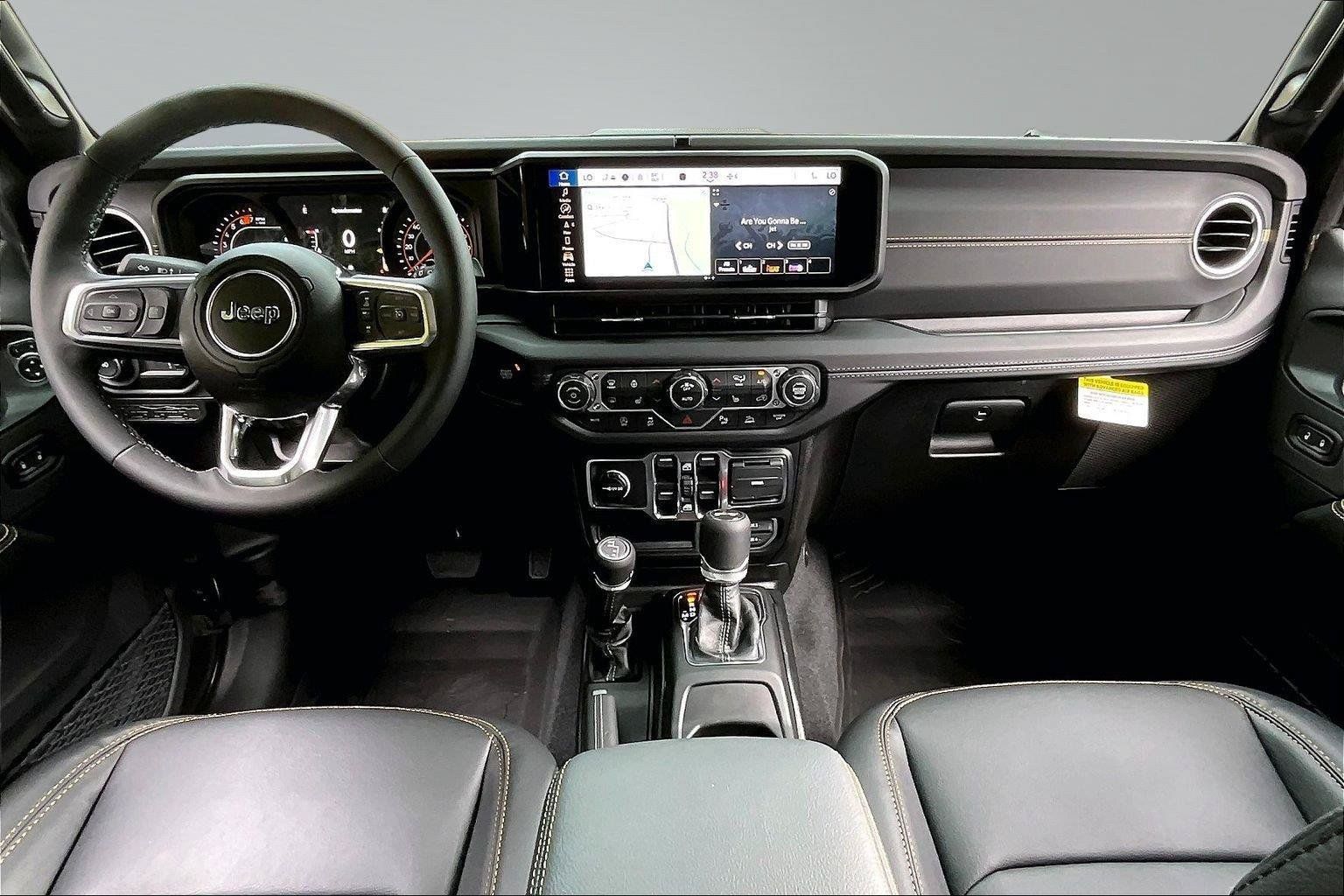 New 2026 Jeep Wrangler Unlimited Sahara AWD/4WD image 6
