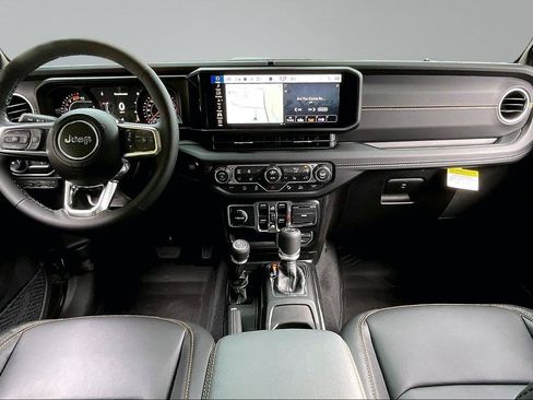 New 2026 Jeep Wrangler Unlimited Sahara AWD/4WD image 6