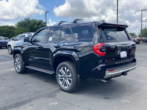 New 2026 Toyota 4Runner Limited AWD/4WD image 7