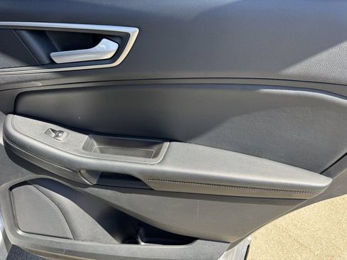 Used 2024 Ford Edge SEL AWD/4WD image 13