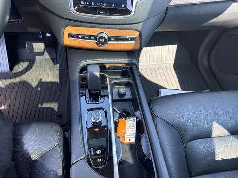 Used 2023 Volvo XC90 B5 Plus w/ Protection Package Premier AWD/4WD image 21