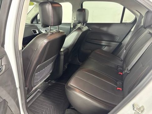 Used 2017 Chevrolet Equinox Premier w/ Enhanced Convenience Package AWD/4WD image 24