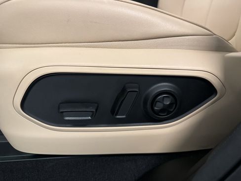 New 2026 Jeep Grand Cherokee Limited AWD/4WD image 4