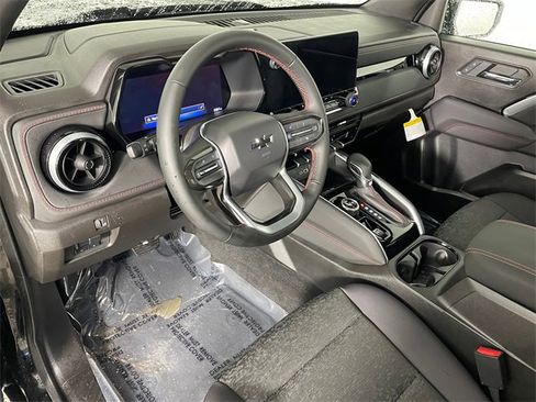 Certified 2026 Chevrolet Colorado Z71 w/ Technology Package image 3