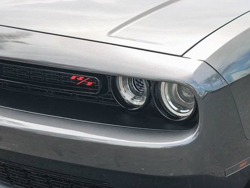 Used 2022 Dodge Challenger R/T Scat Pack w/ Shaker Package RWD image 4