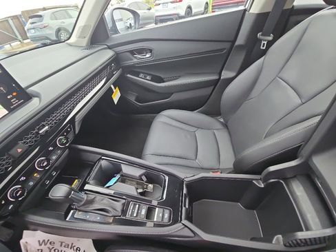 Used 2025 Honda Accord Touring image 25