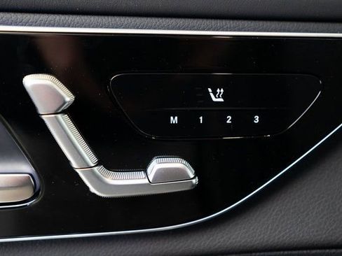 New 2025 Mercedes-Benz GLC 350e GLC 350e image 16