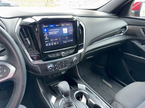 Used 2023 Chevrolet Traverse LT FWD image 20