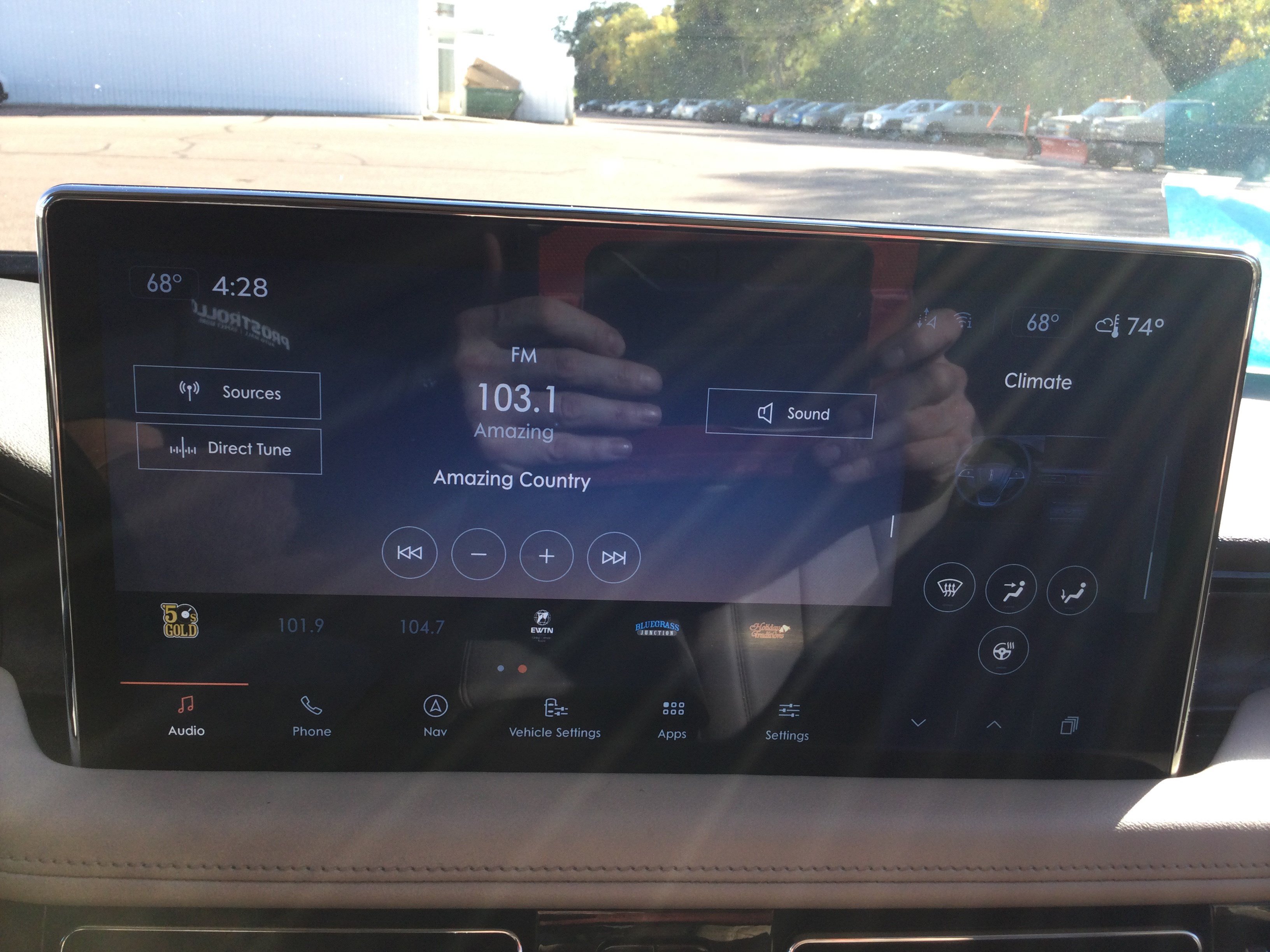 Used 2022 Lincoln Nautilus Reserve AWD/4WD image 18