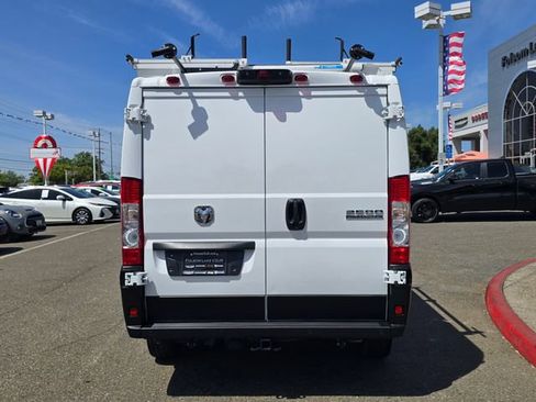 Used 2025 RAM ProMaster 2500 w/ Quick Order Package 22G SLT FWD image 5