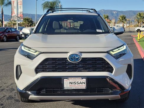 Used 2024 Toyota RAV4 SE image 33