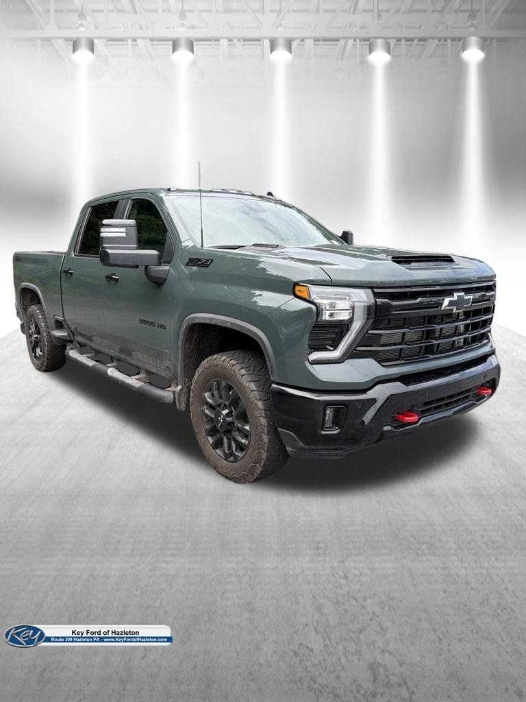 Used 2026 Chevrolet Silverado 3500 LT w/ Trail Boss Package AWD/4WD image 1