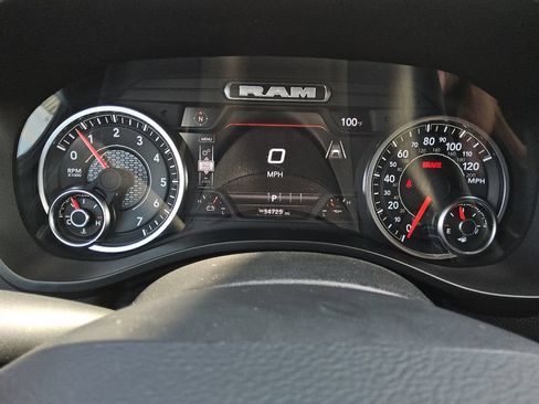 Used 2025 RAM 1500 Laramie AWD/4WD image 29