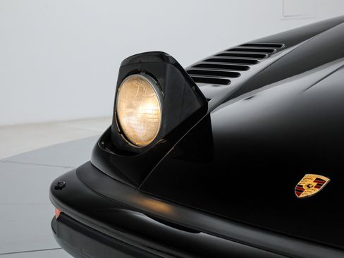 Used 1989 Porsche 911 Turbo RWD image 34