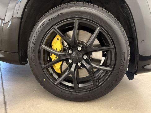 Used 2018 Jeep Grand Cherokee Trackhawk AWD/4WD image 49