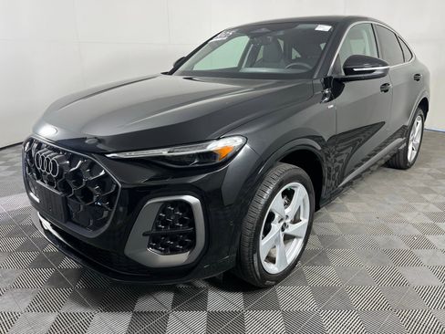 Certified 2025 Audi Q5 Premium Plus w/ Premium Plus image 4