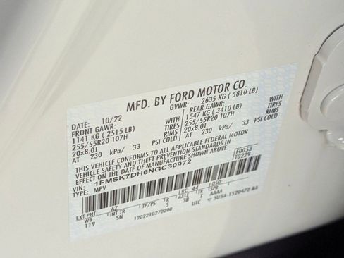 Certified 2022 Ford Explorer XLT w/ Equipment Group 202A image 19