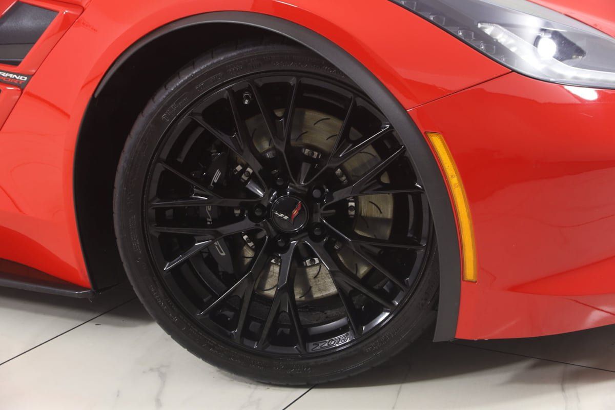Used 2019 Chevrolet Corvette Grand Sport RWD image 16