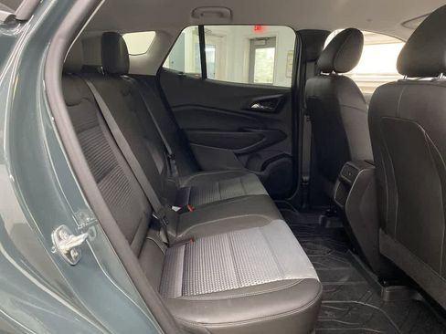 Used 2025 Chevrolet Trax LT w/ Driver Confidence Package image 19