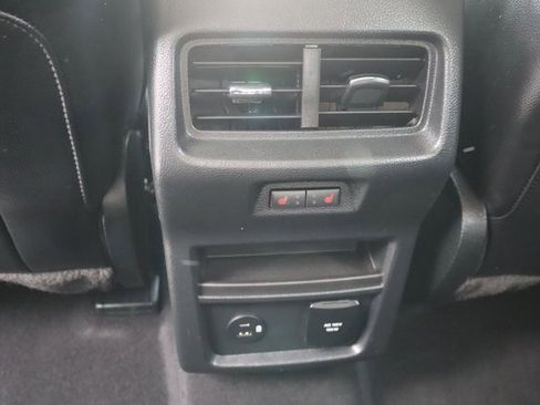 Used 2022 Ford Edge Titanium w/ Equipment Group 301A image 16