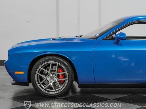 Used 2009 Dodge Challenger SRT8 w/ SRT Option Group II image 26