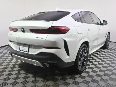 Used 2022 BMW X6 xDrive40i w/ M Sport Package AWD/4WD image 6
