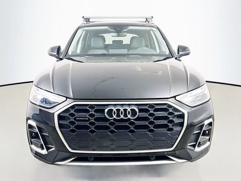 Used 2023 Audi Q5 2.0T Premium w/ Convenience Package AWD/4WD image 2