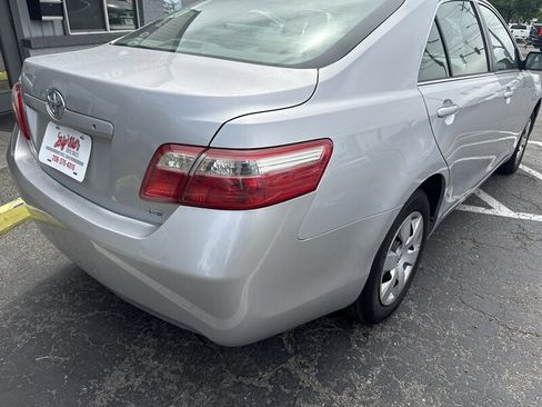 Used 2007 Toyota Camry LE FWD image 8
