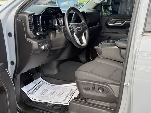 Used 2024 GMC Sierra 1500 Elevation AWD/4WD image 14
