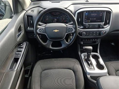 Used 2020 Chevrolet Colorado LT w/ Safety Package image 11