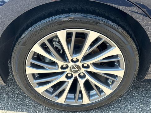 Used 2019 Lexus ES 350 w/ Premium Package FWD image 19