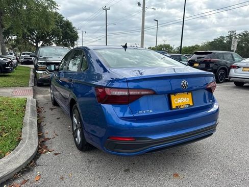 Used 2024 Volkswagen Jetta SE FWD image 5