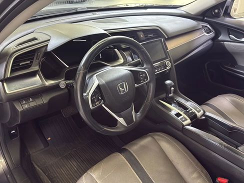 Used 2017 Honda Civic Touring image 12