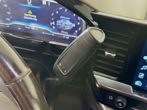 Used 2022 Chevrolet Silverado 1500 LT w/ Convenience Package II image 20