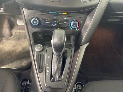 Used 2017 Ford Focus SE image 19