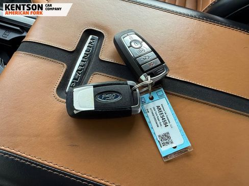 Used 2024 Ford F250 Platinum image 44