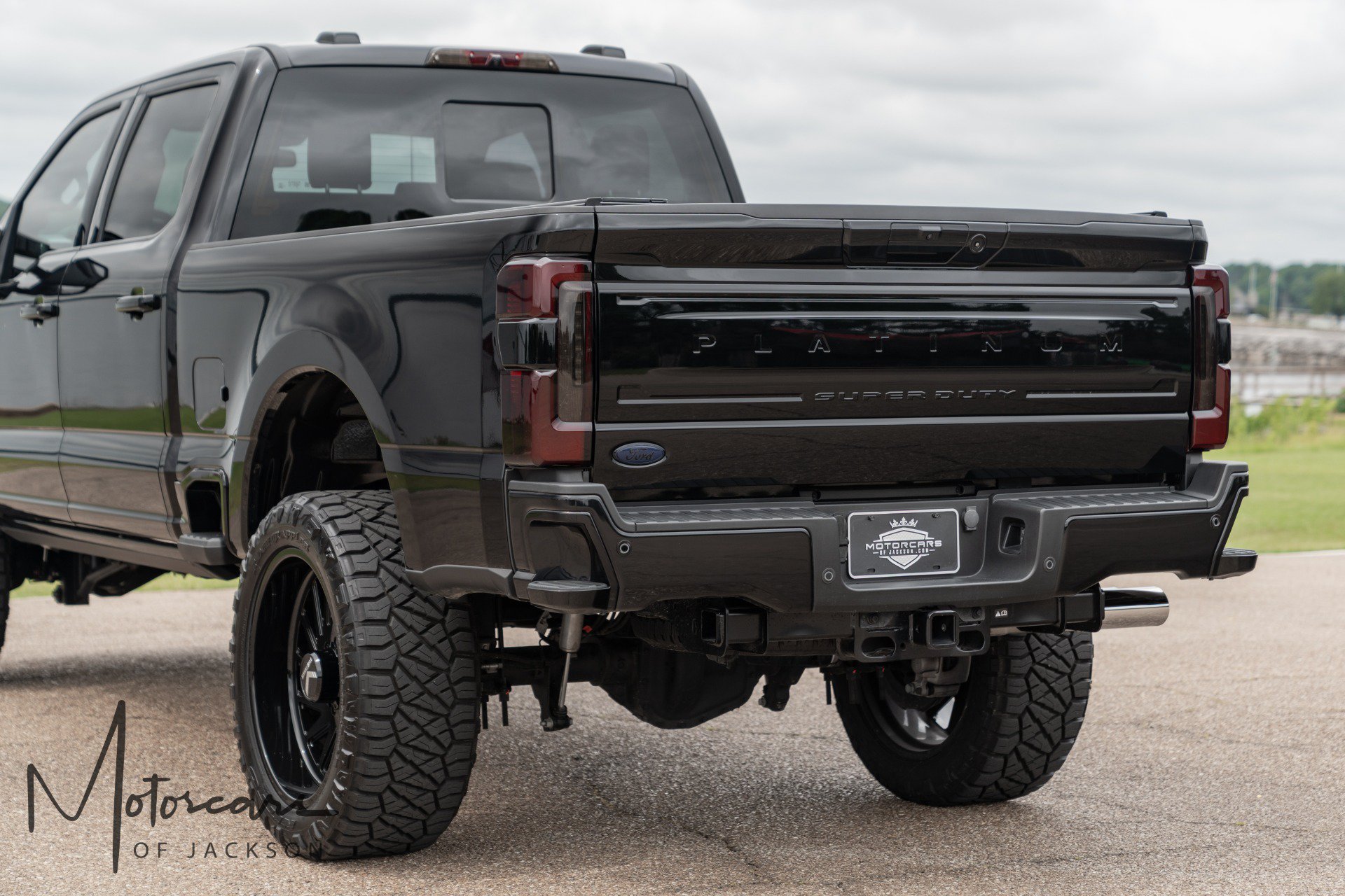 Used 2025 Ford F250 Platinum w/ Platinum Plus Package AWD/4WD image 39